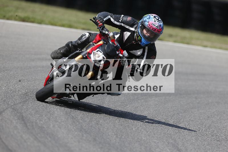 /Archiv-2025/49 26.08.2025 Cornu Master School ADR/blau-bleu/51